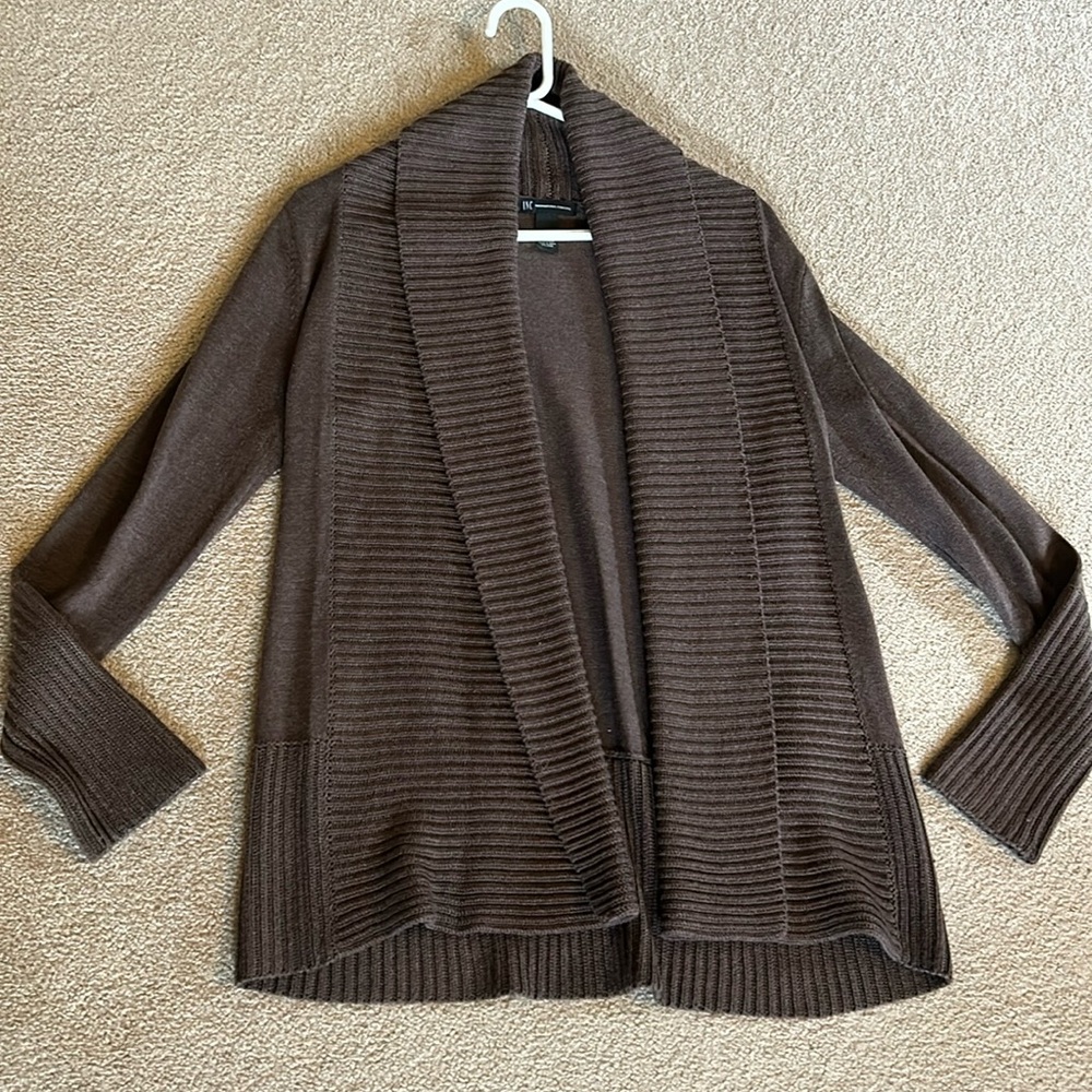 INC international concepts brown thick heavy weight knit Carnigan sweater